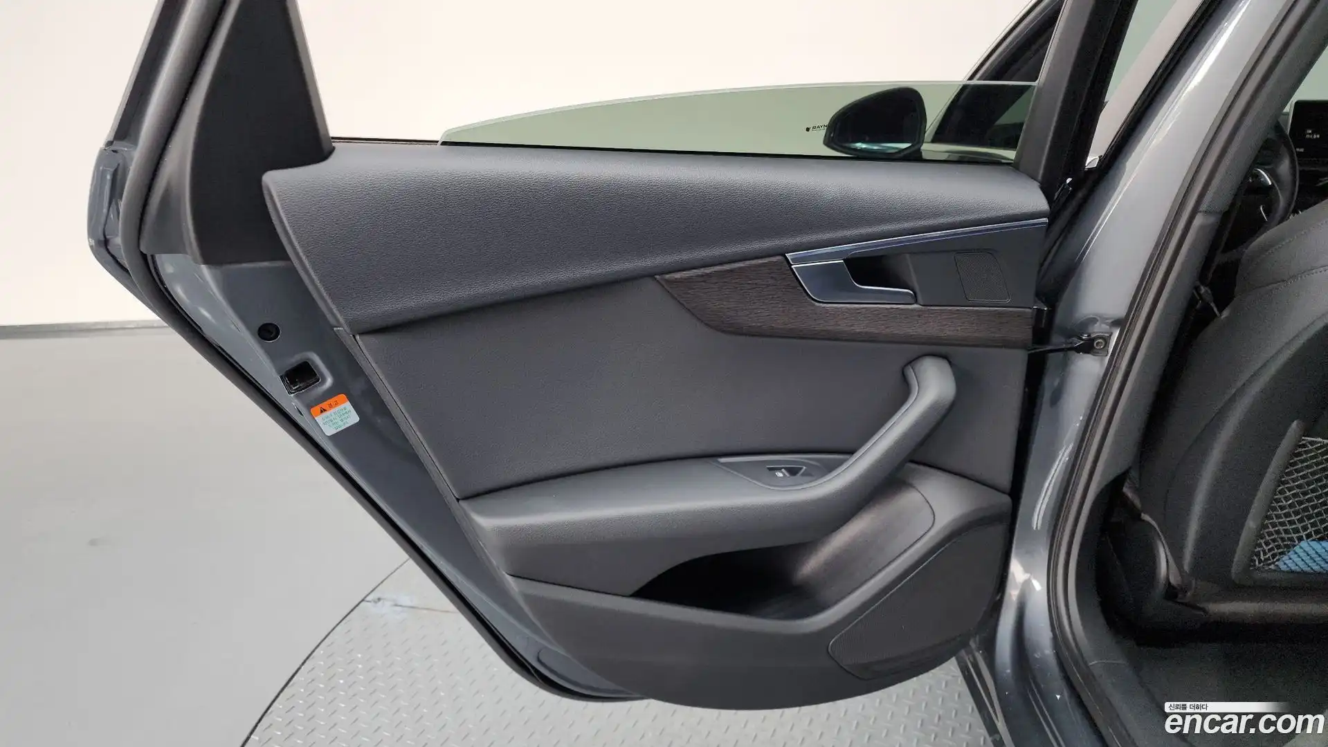 A4 Audi 2019.11-INNER-035