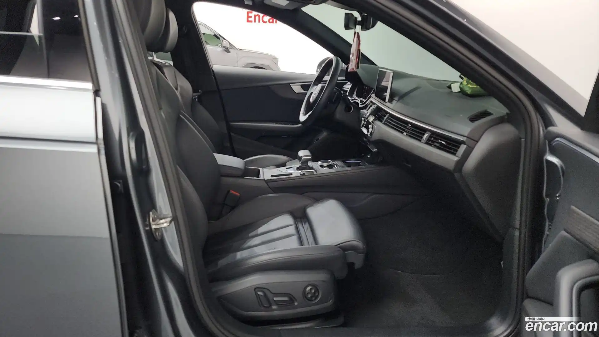 A4 Audi 2019.11-INNER-036