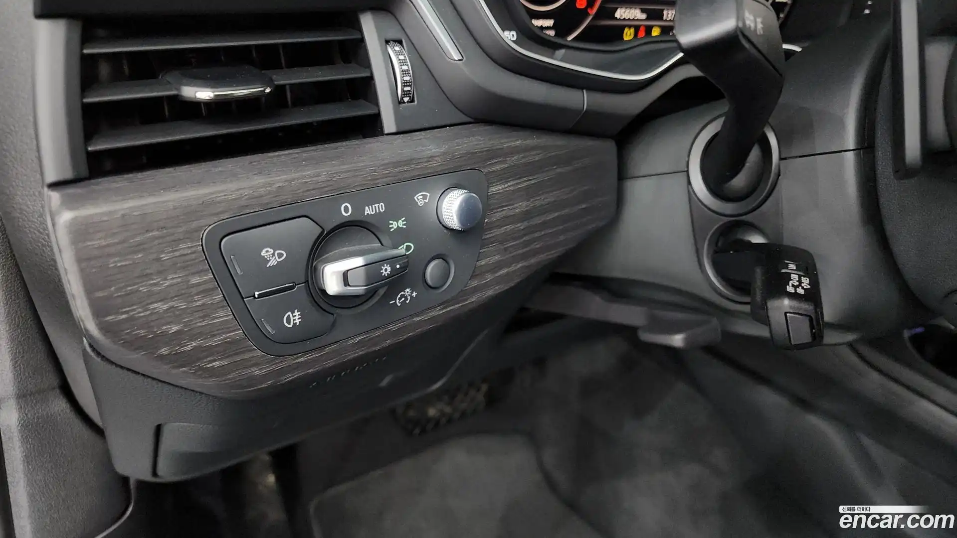 A4 Audi 2019.11-OPTION-041