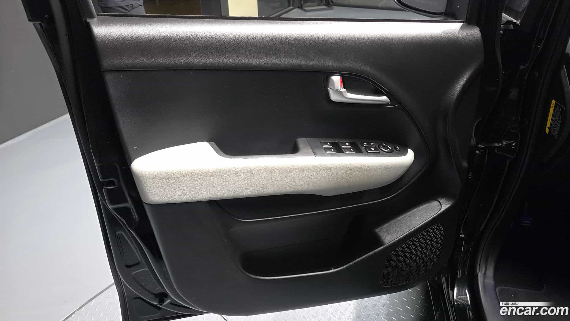 RAY Kia 2022.10-INNER-034