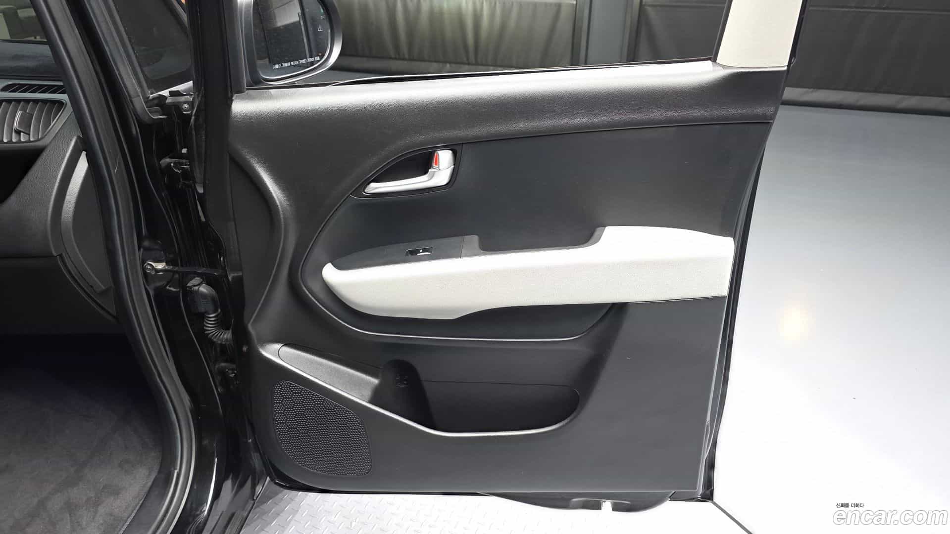 RAY Kia 2022.10-INNER-035
