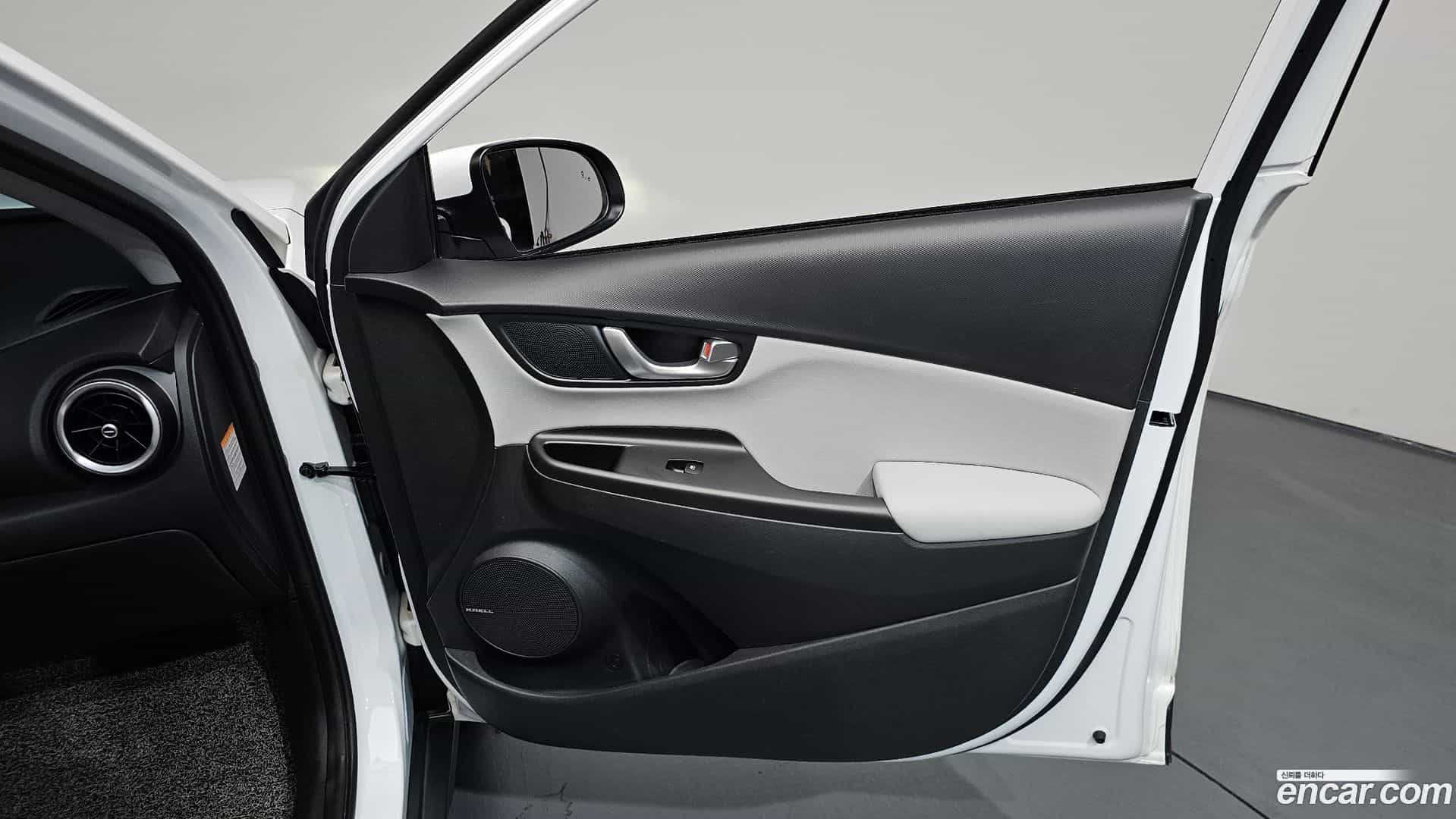 Kona Hyundai 2021.4-INNER-034