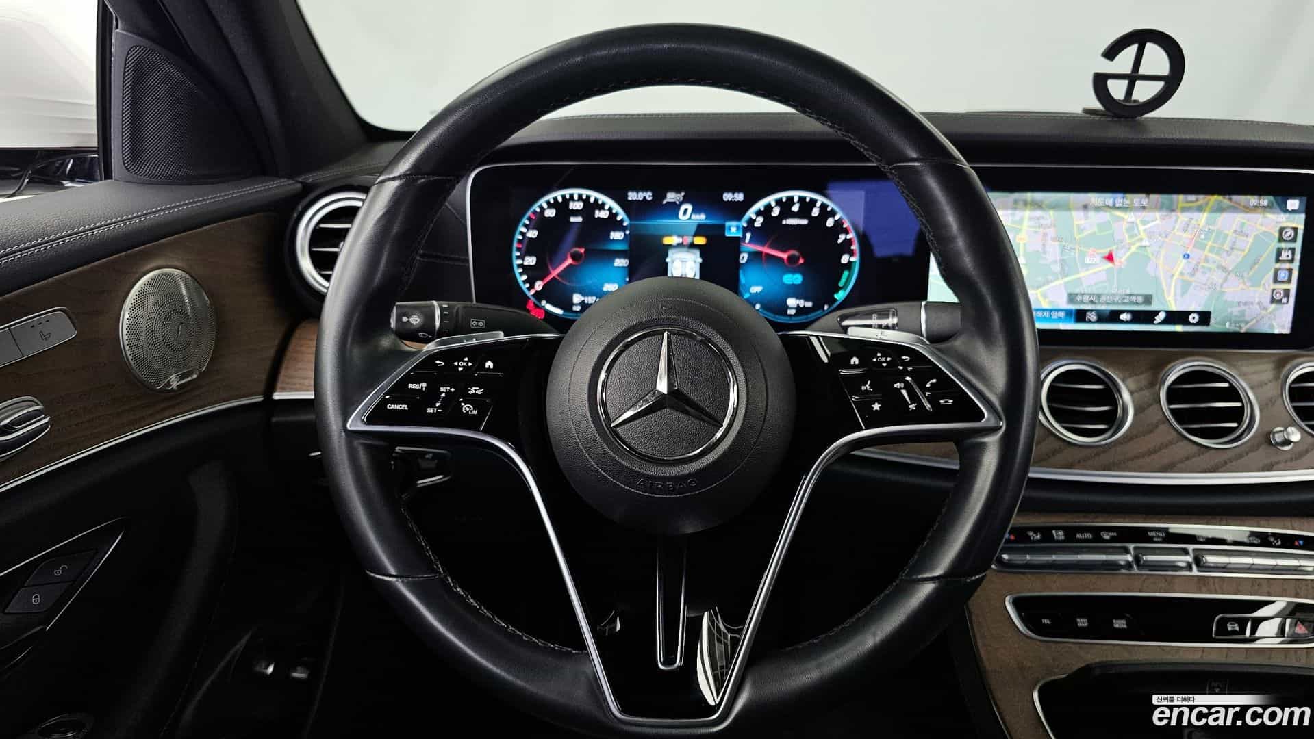 E-Class Mercedes-Benz 2021.3-OPTION-017
