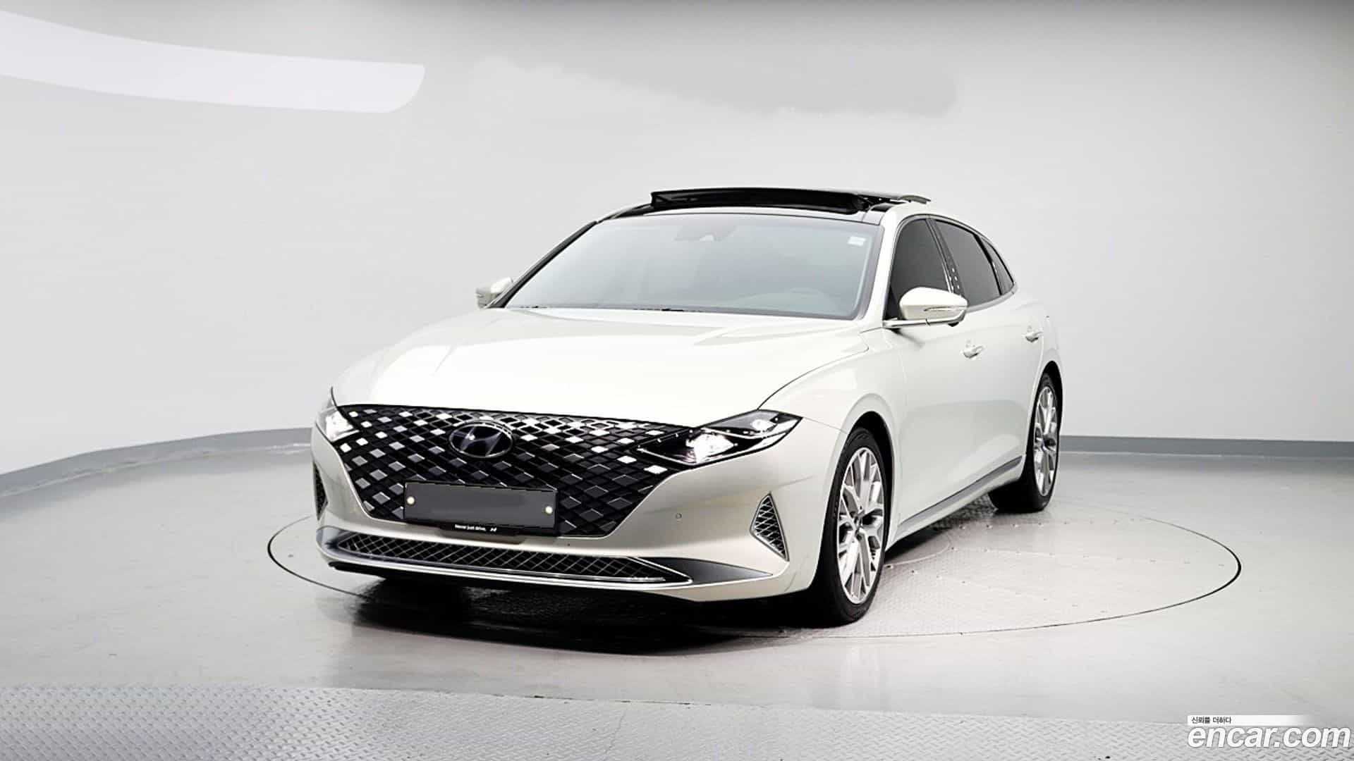 Grandeur Hyundai 2019.11-OUTER-001
