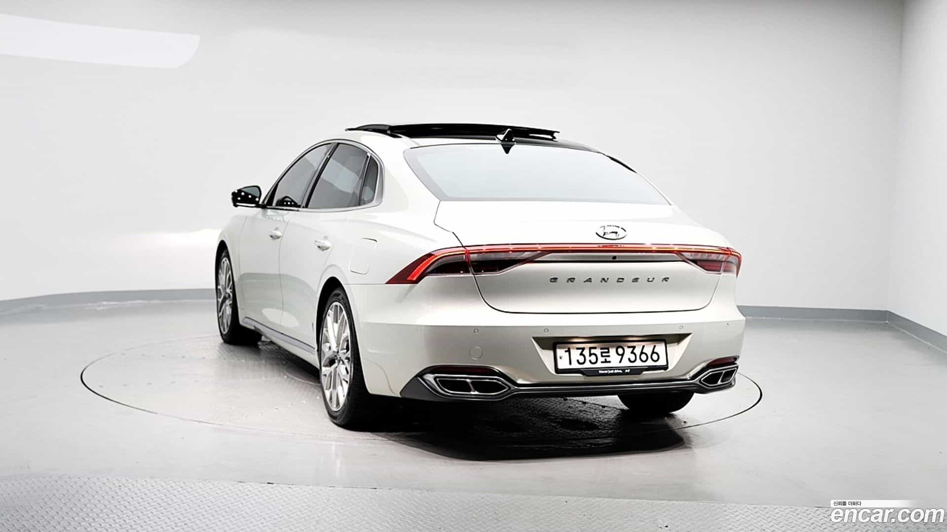 Grandeur Hyundai 2019.11-OUTER-002