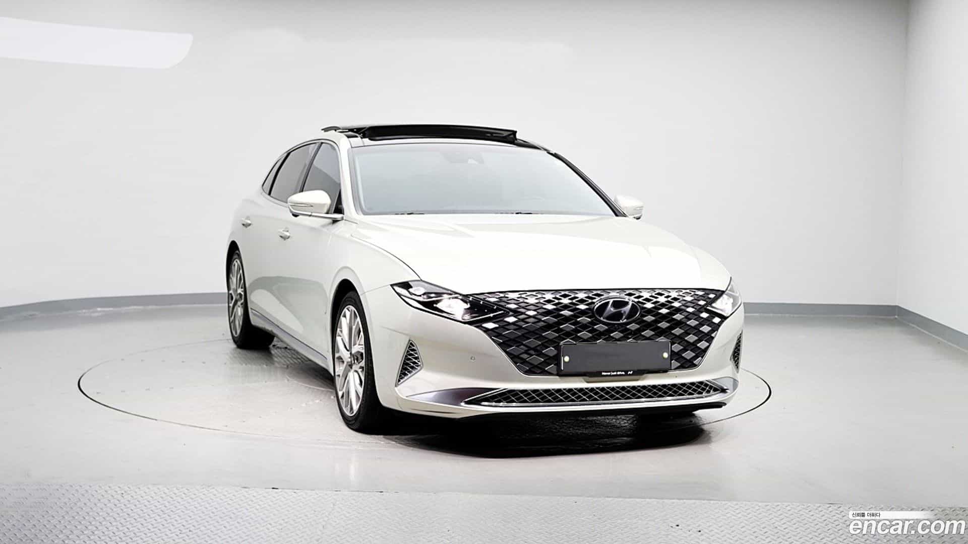 Grandeur Hyundai 2019.11-OUTER-003