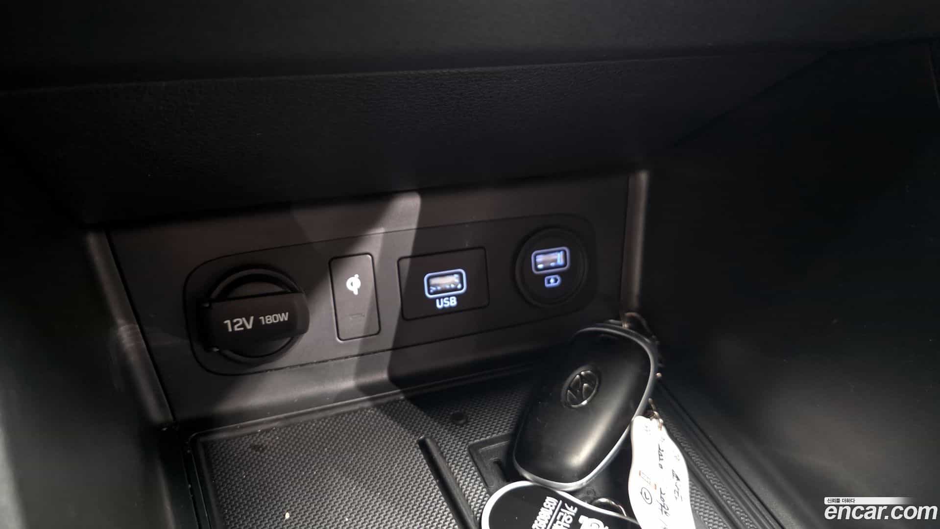 Sonata Hyundai 2019.5-OPTION-044