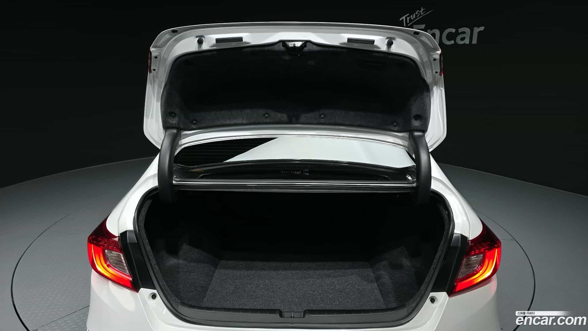 Accord Honda 2022.8-OPTION-024