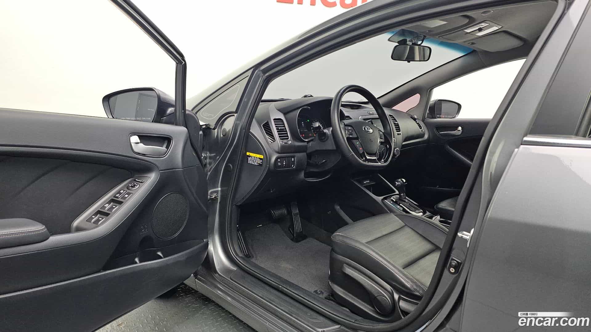 K3 Kia 2017.10-INNER-010