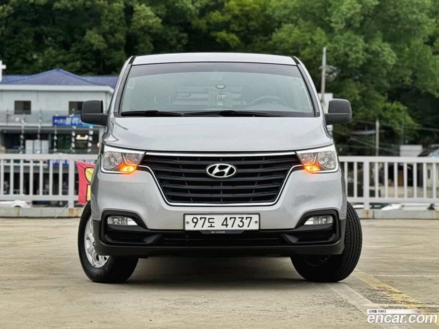 Starex Hyundai 2018.4-OUTER-001