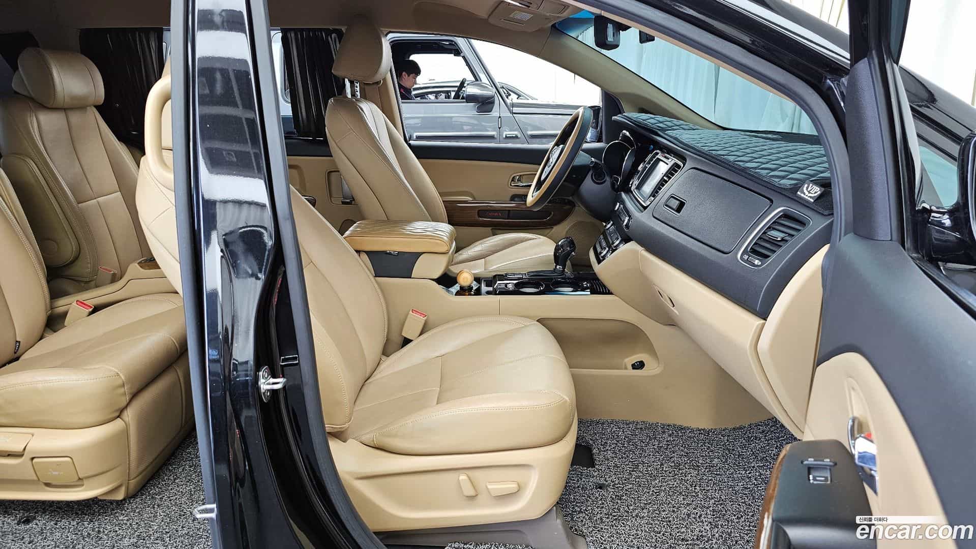 Canival Kia 2017.6-OPTION-015