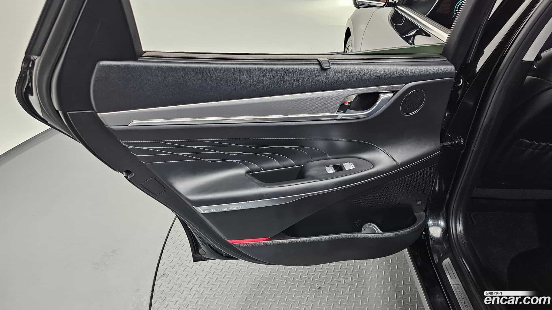 Grandeur Hyundai 2022.5-INNER-035