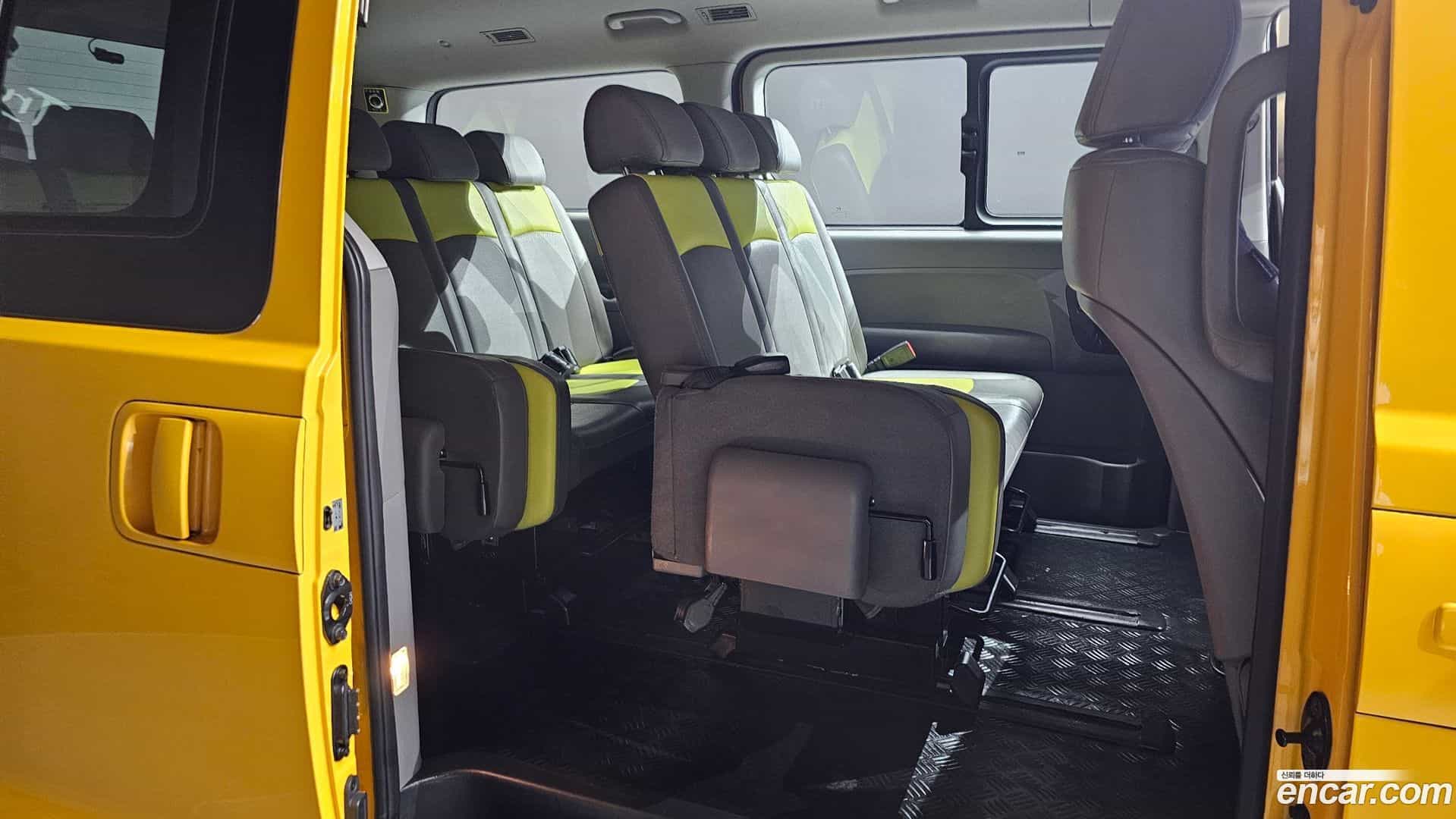 Starex Hyundai 2019.4-OPTION-016