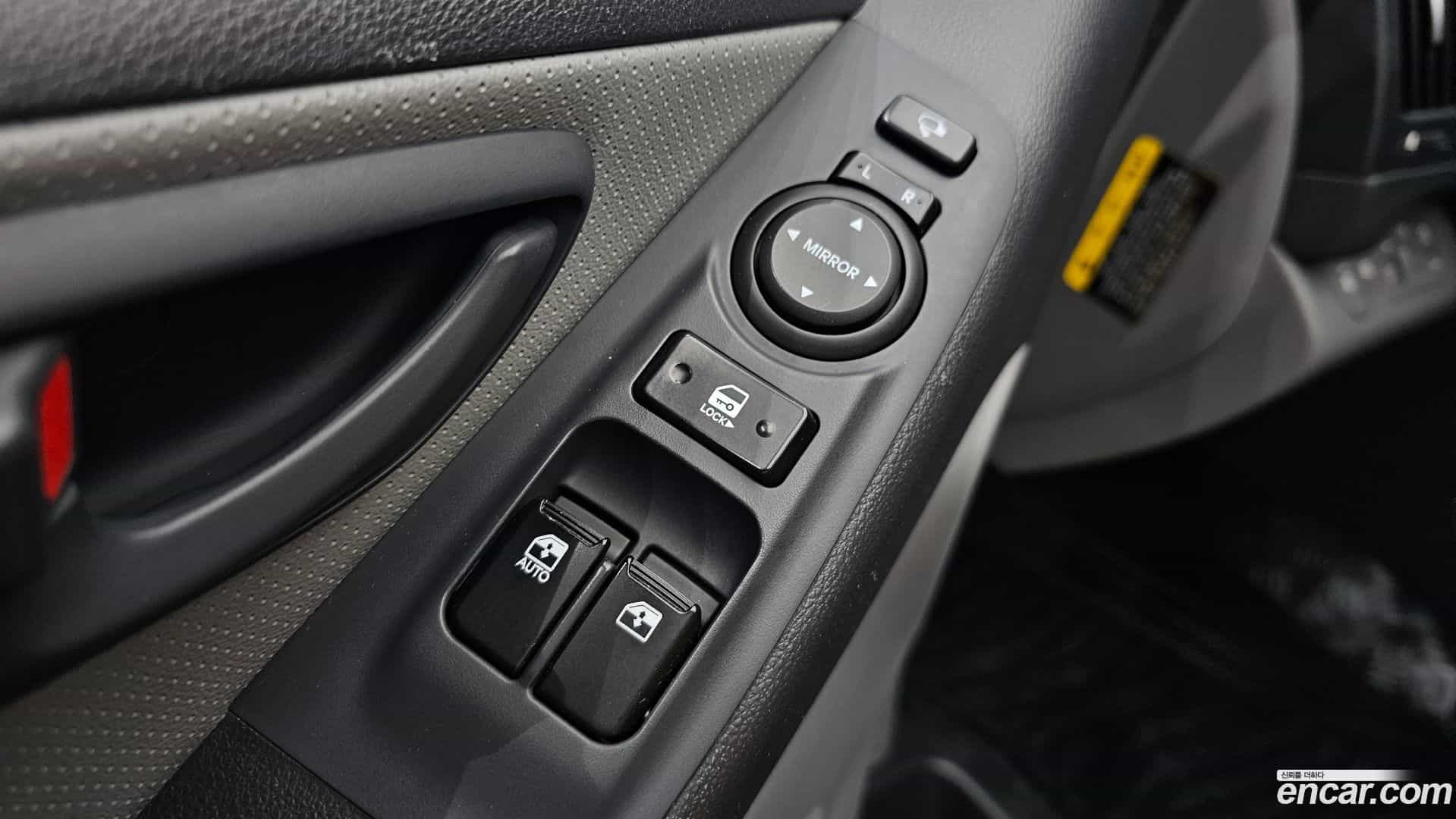 Starex Hyundai 2019.4-OPTION-020