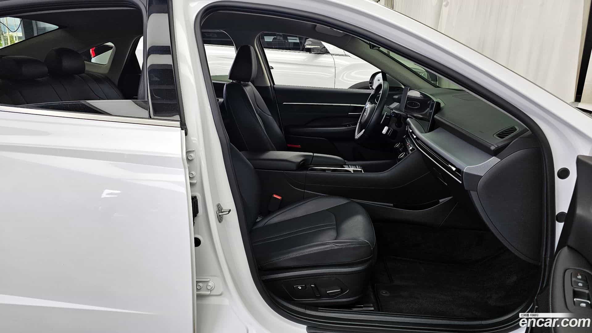 Sonata Hyundai 2024.9-OPTION-015