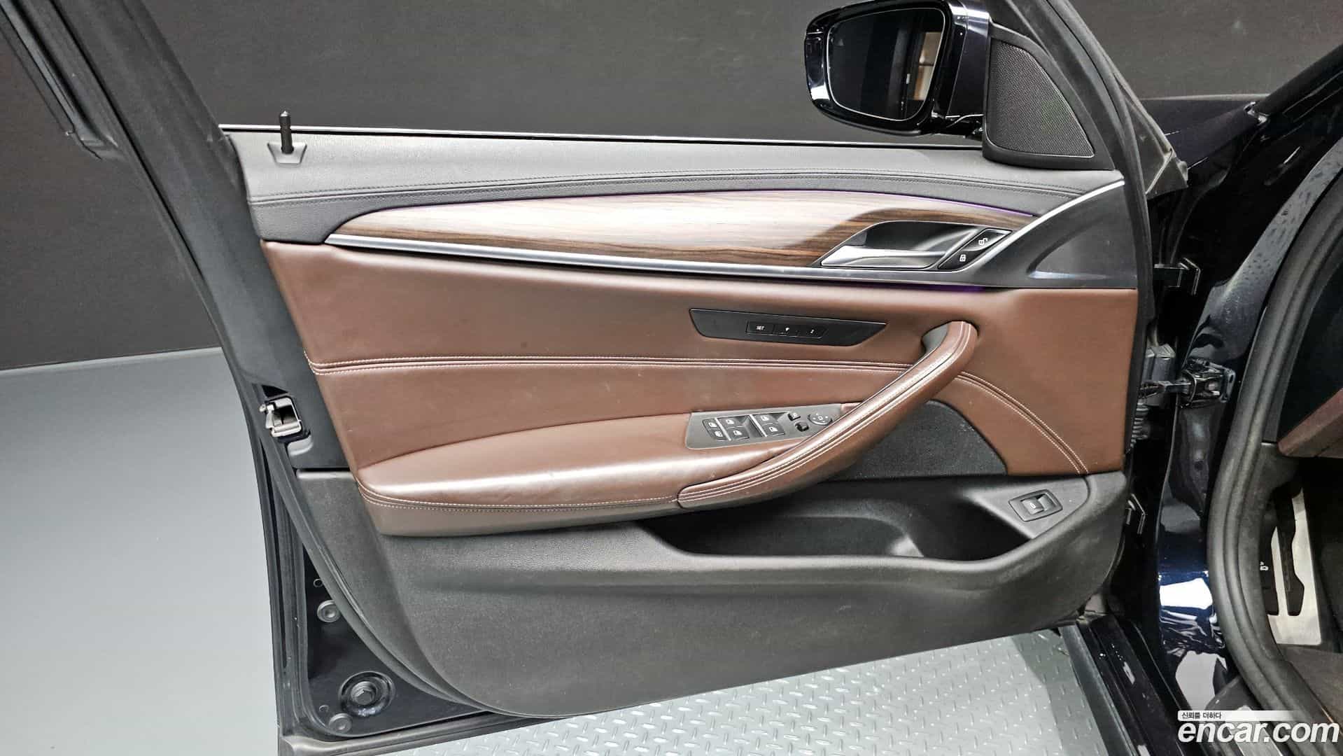 5-Series BMW 2018.2-INNER-034