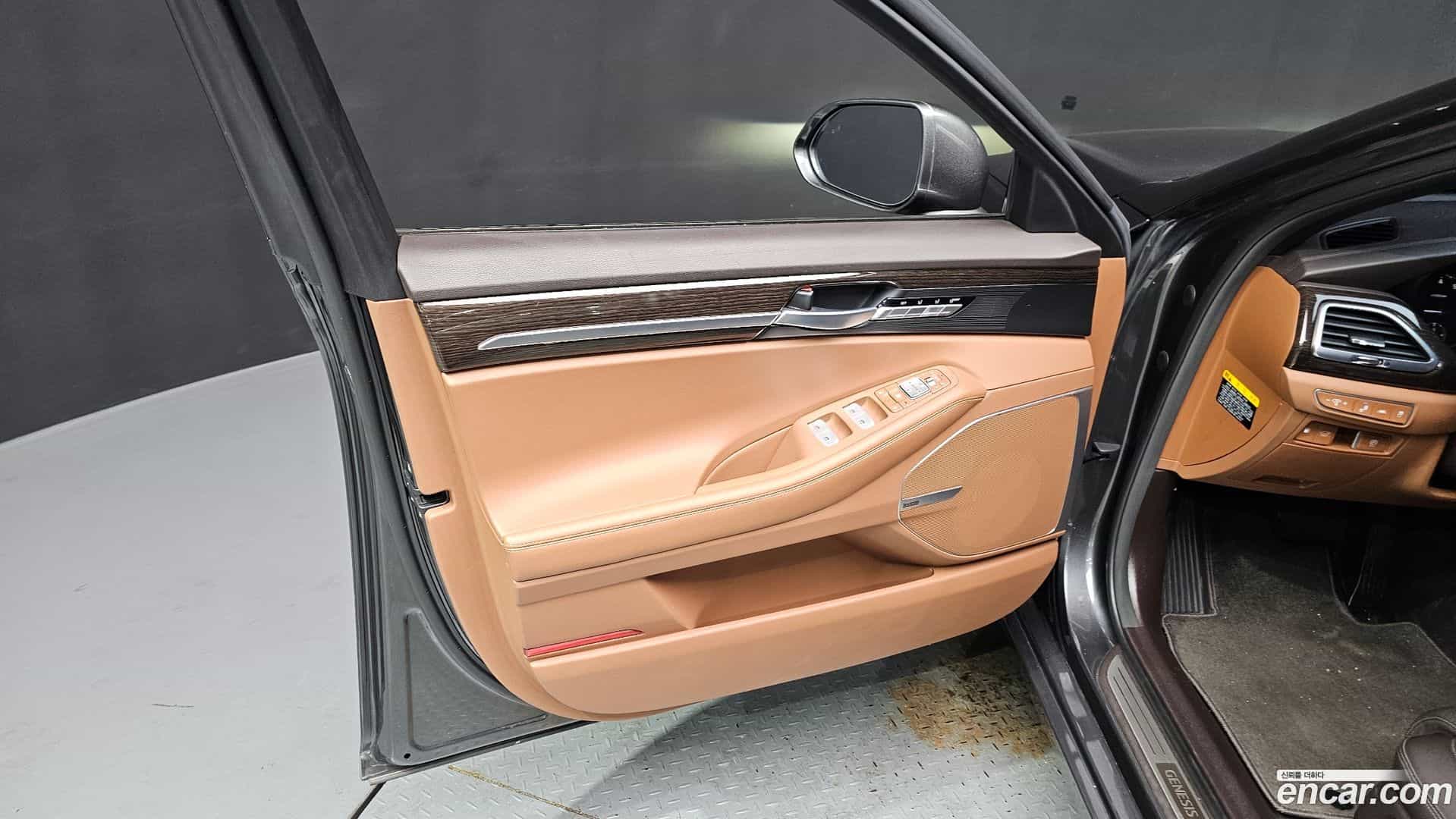G90 Genesis 2019.11-INNER-034