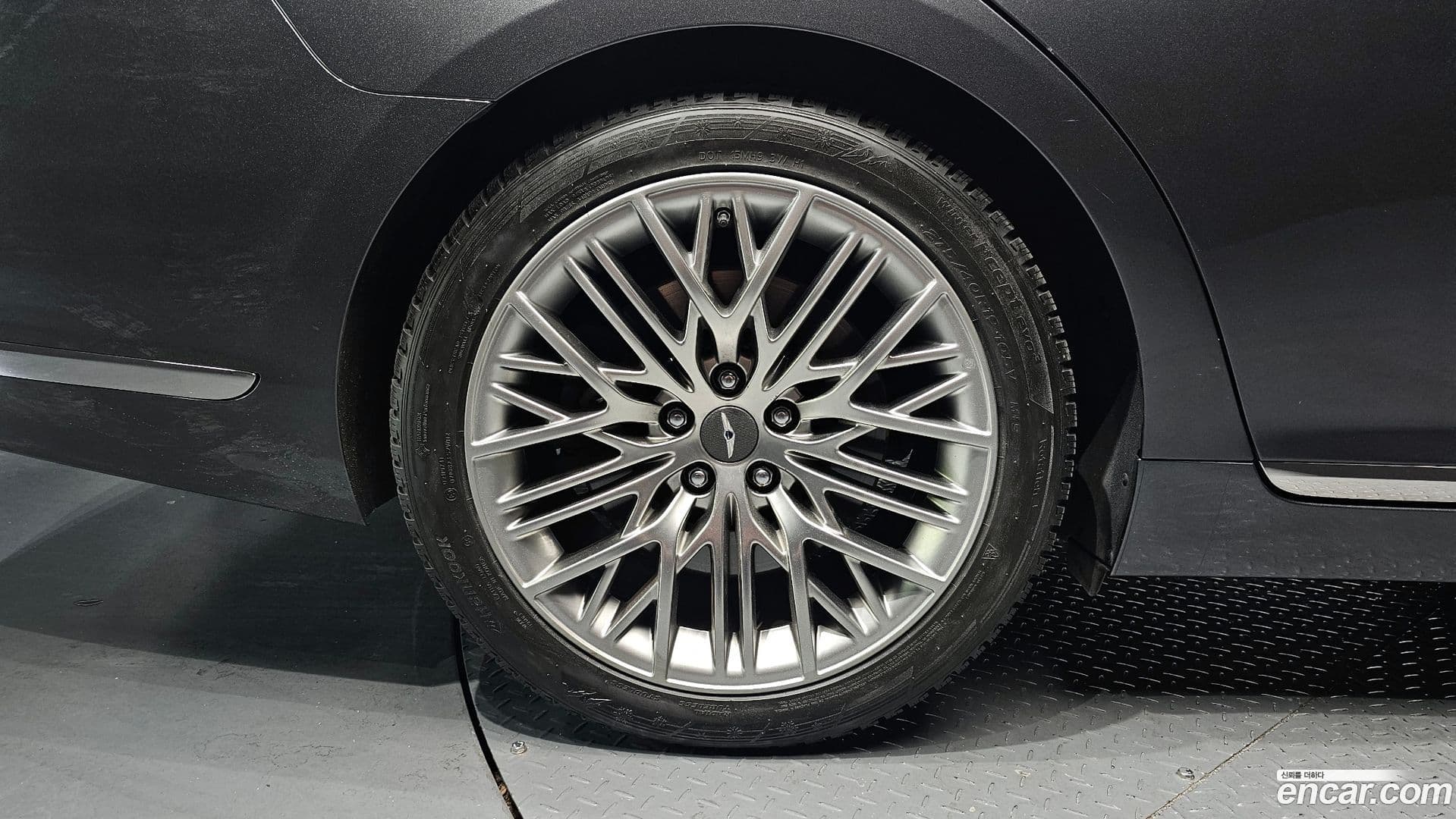 Main__Slider__Photo:G90 Genesis 2021.4-4