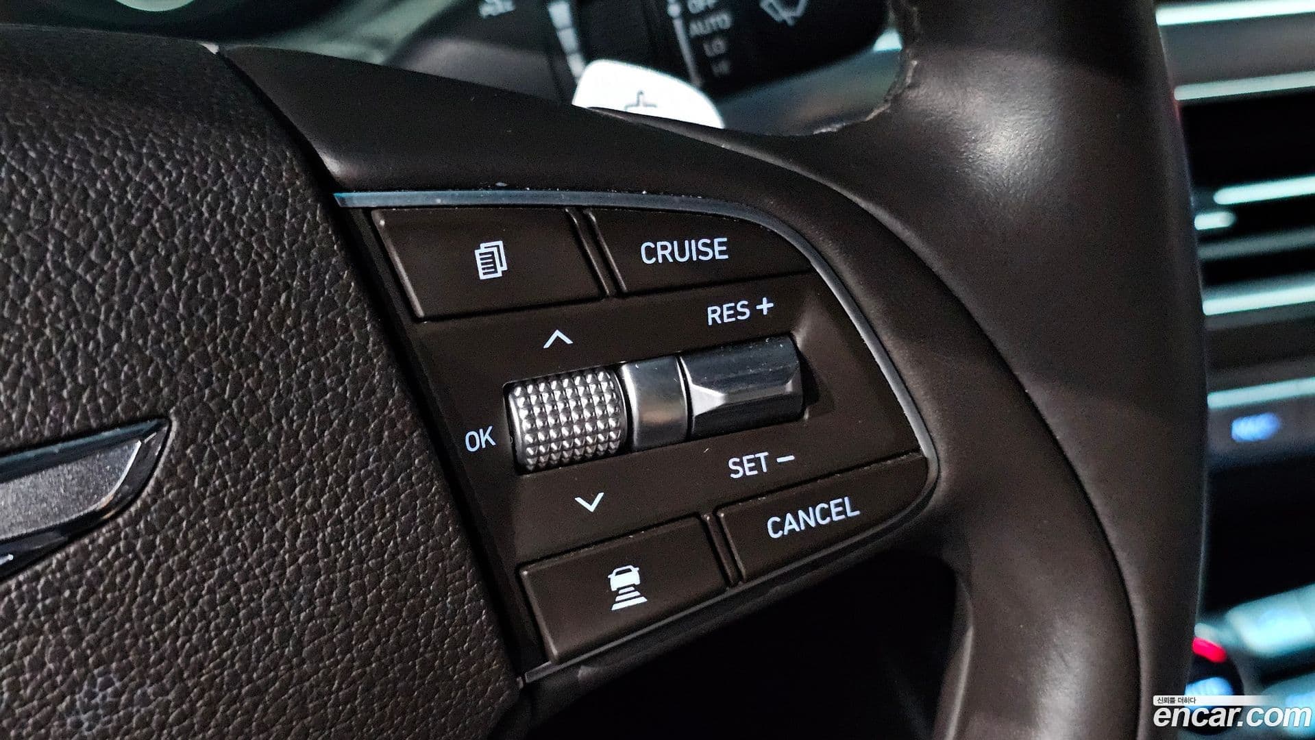 Main__Slider__Photo:G90 Genesis 2021.4-12