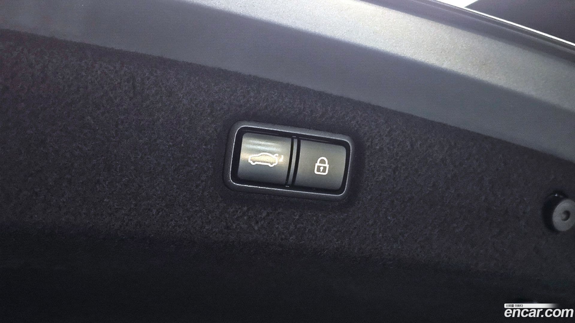 Main__Slider__Photo:G90 Genesis 2021.4-16