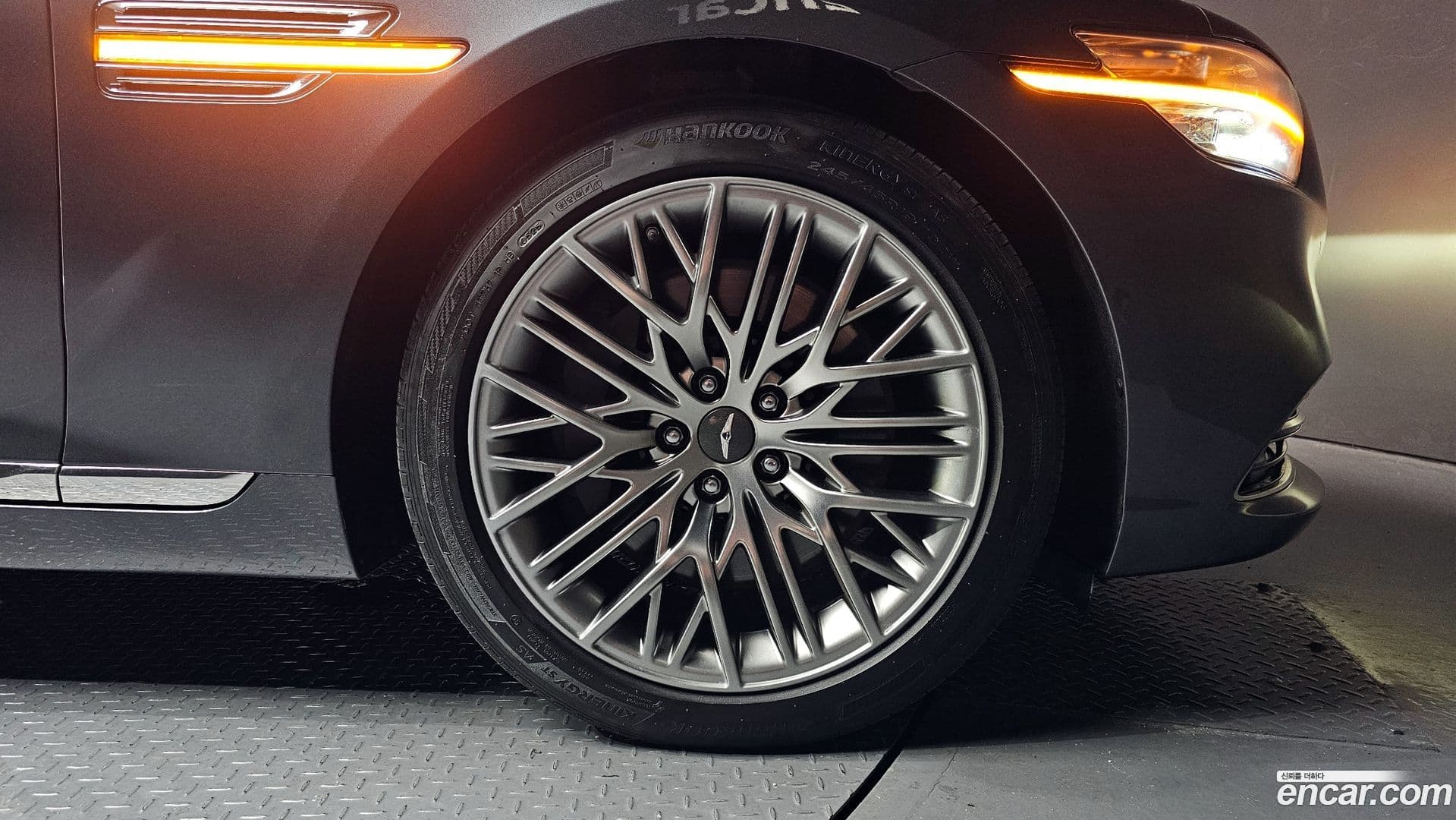 Main__Slider__Photo:G90 Genesis 2021.4-20