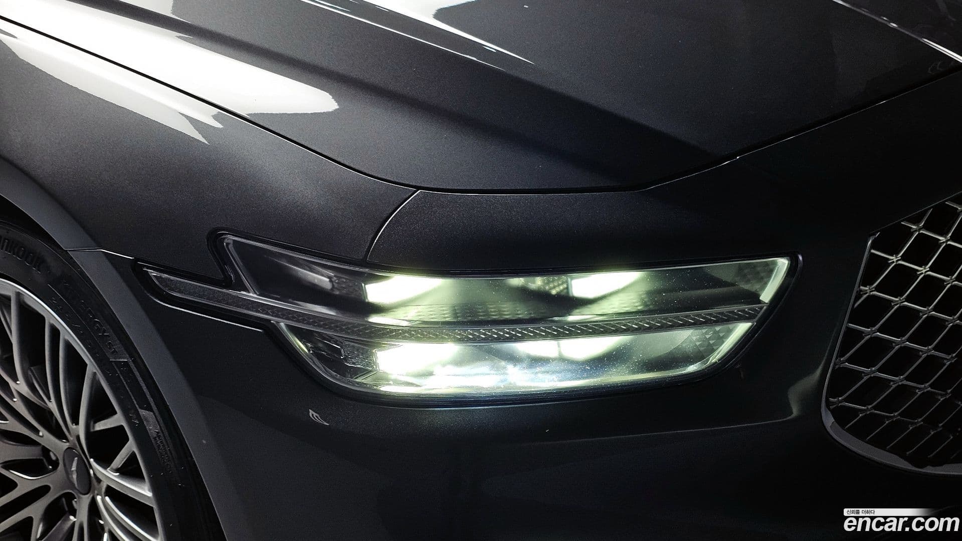 Main__Slider__Photo:G90 Genesis 2021.4-21