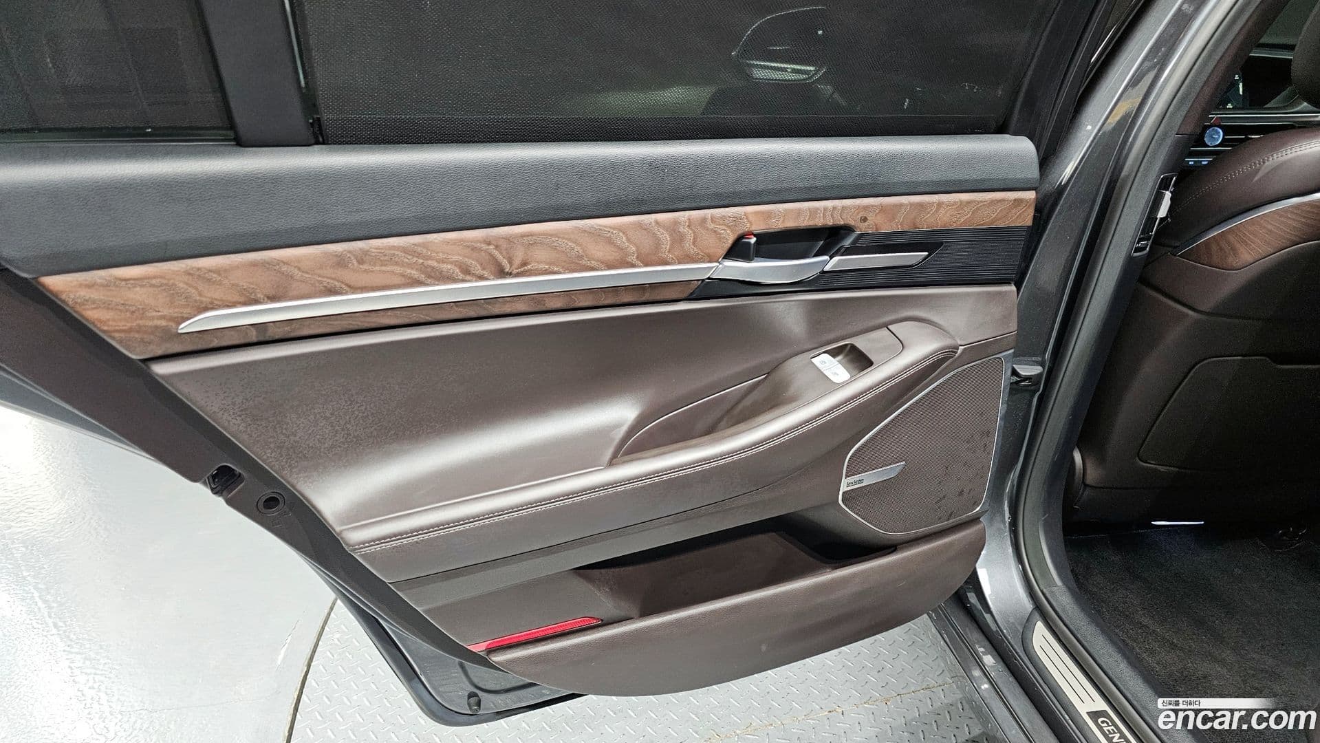 Main__Slider__Photo:G90 Genesis 2021.4-24