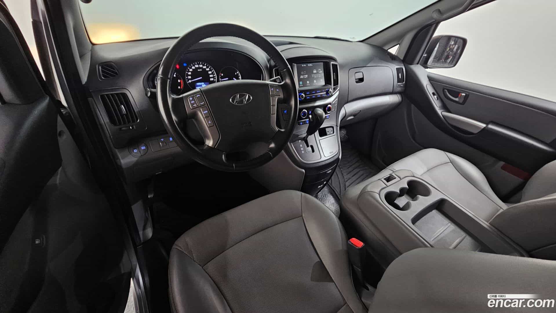 Starex Hyundai 2021.3-INNER-007