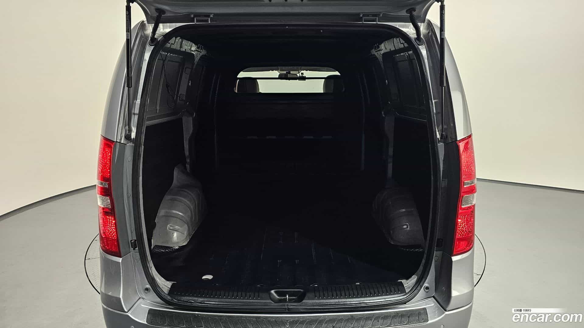 Starex Hyundai 2021.3-OPTION-018