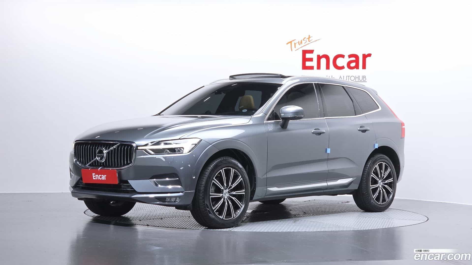 XC60 Volvo 2019.1-OUTER-001