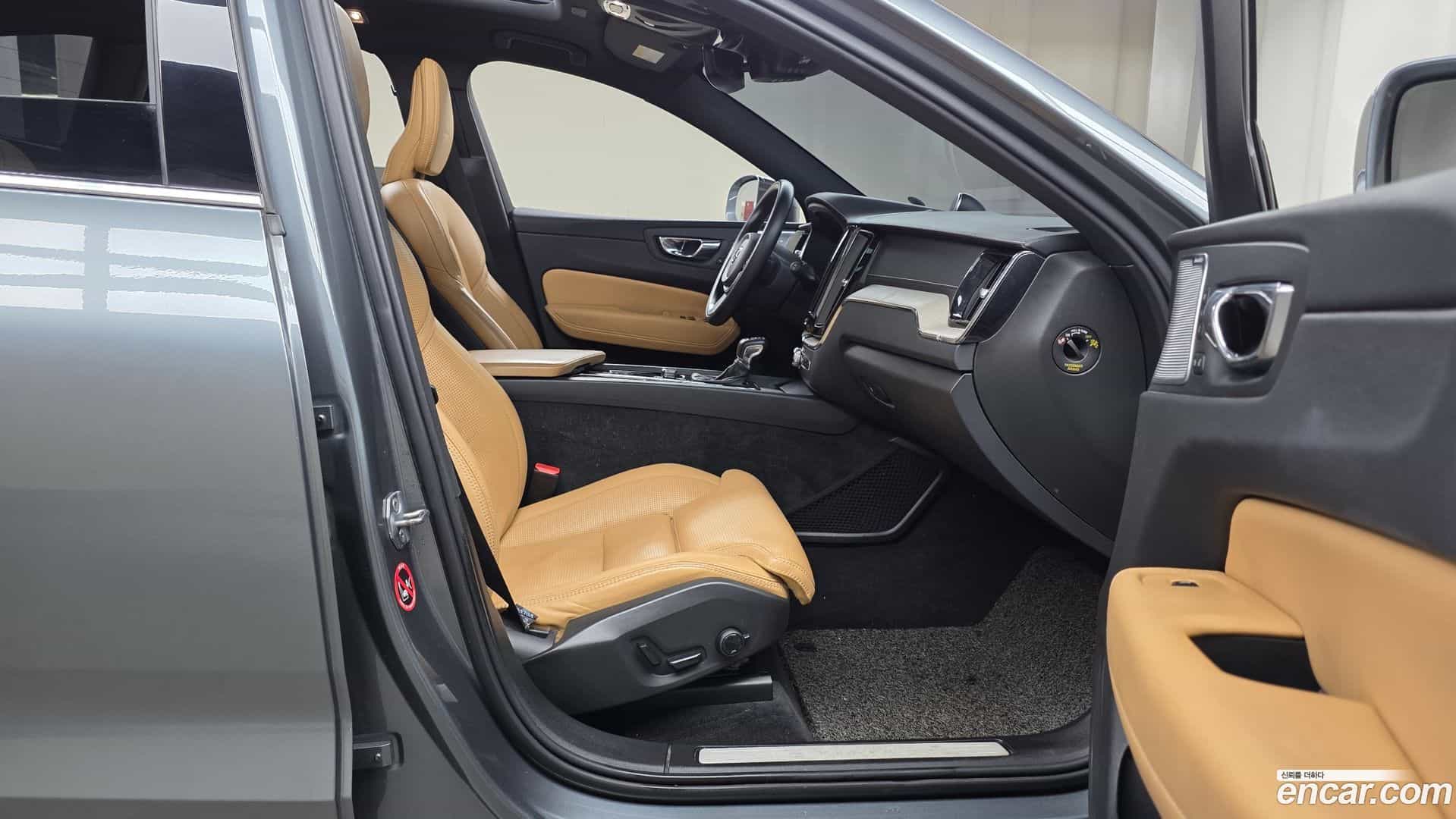 XC60 Volvo 2019.1-OPTION-015