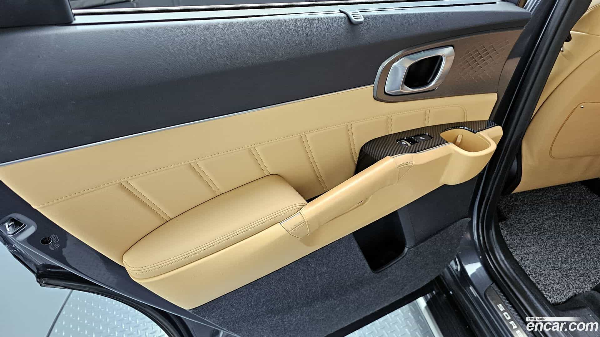 Sorento Kia 2022.0-INNER-035