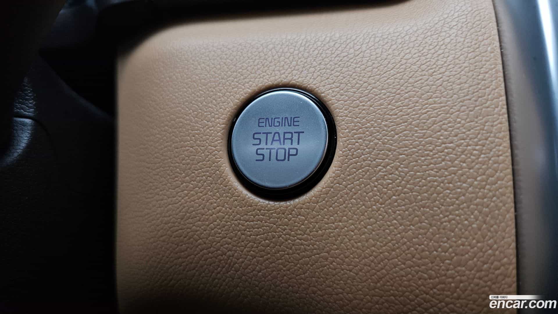 Sorento Kia 2022.0-OPTION-042