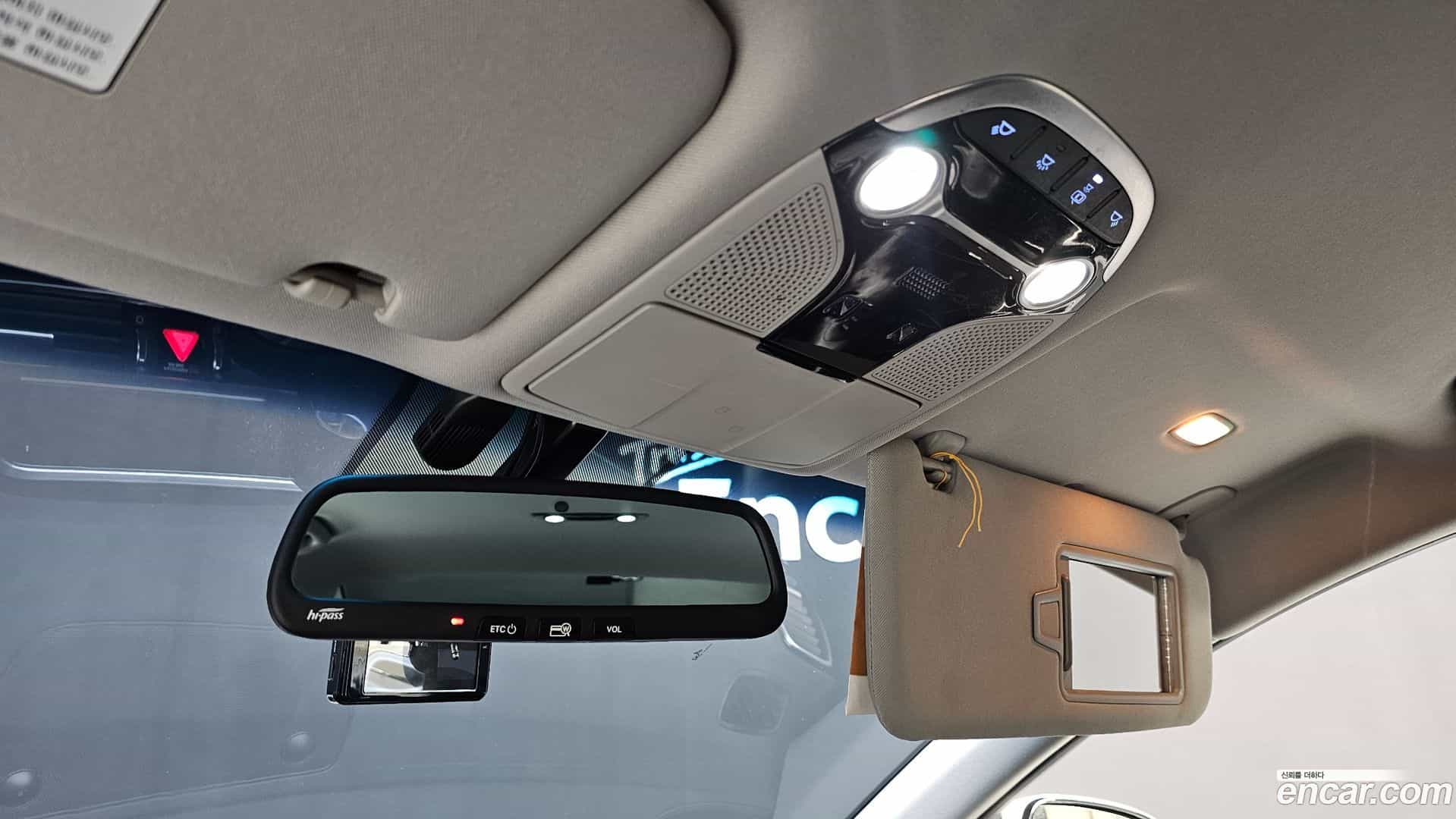 Grandeur Hyundai 2017.5-OPTION-023