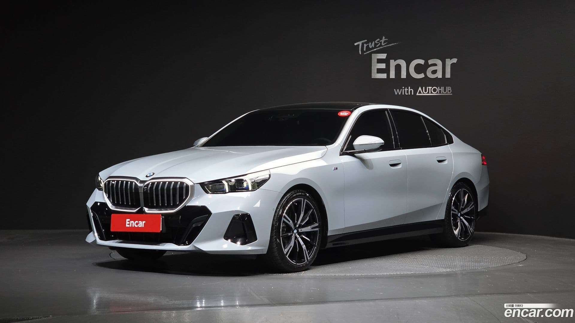 Main__Slider__Photo:5-Series BMW 2024.3-0