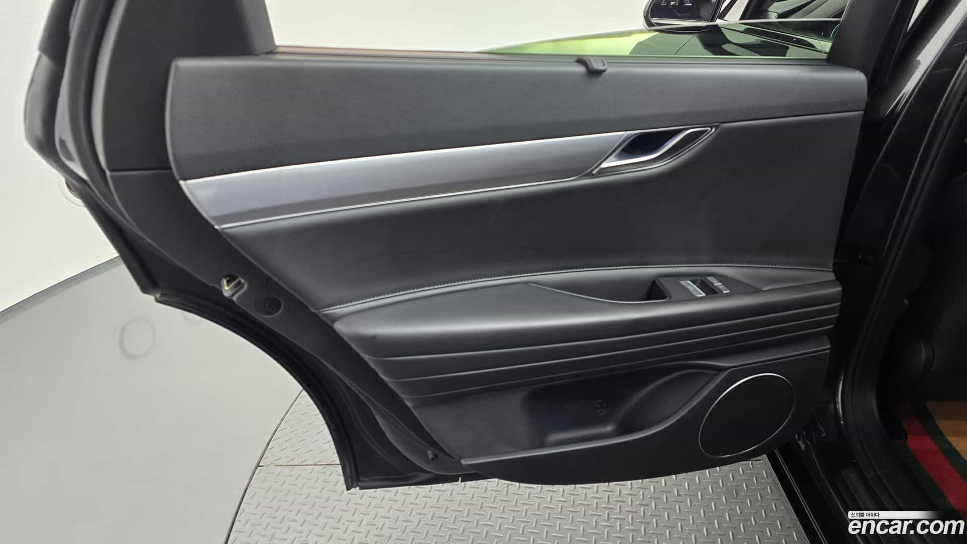 G80 Genesis 2021.6-INNER-035