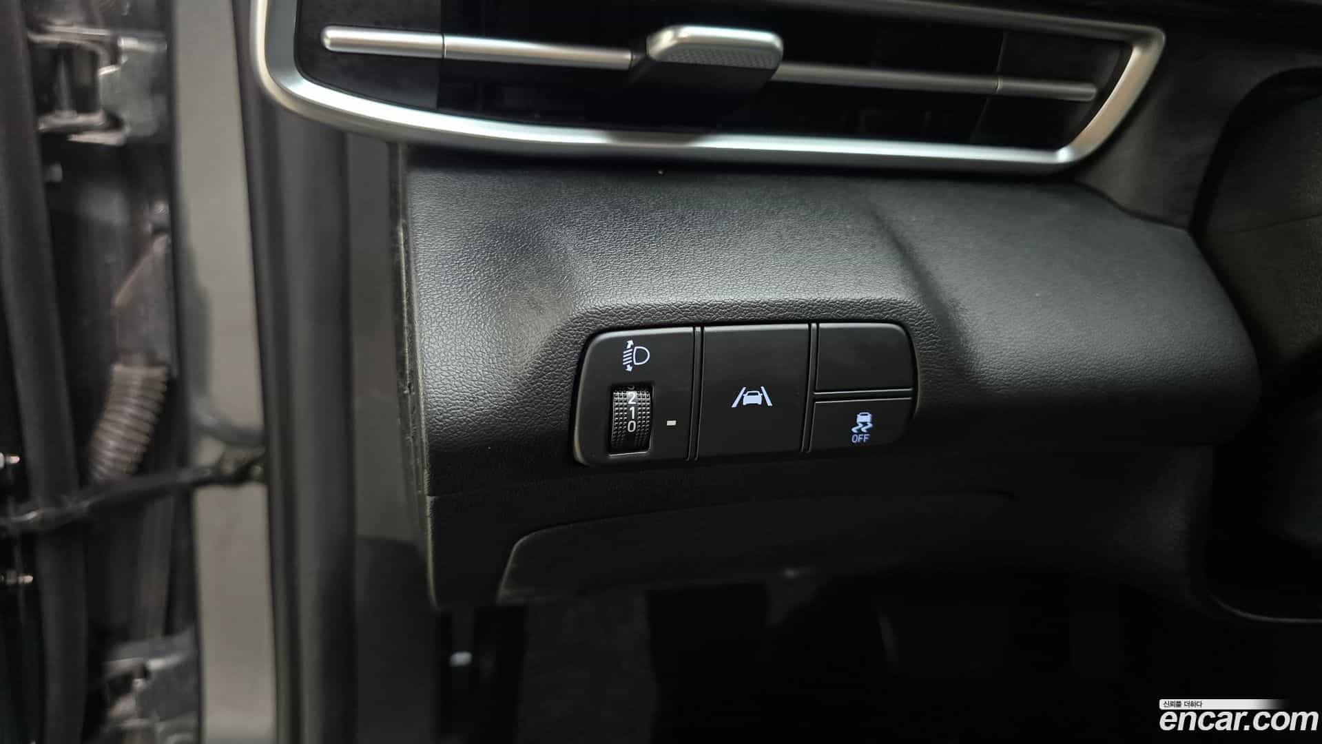 AVANTE Hyundai 2022.6-OPTION-017