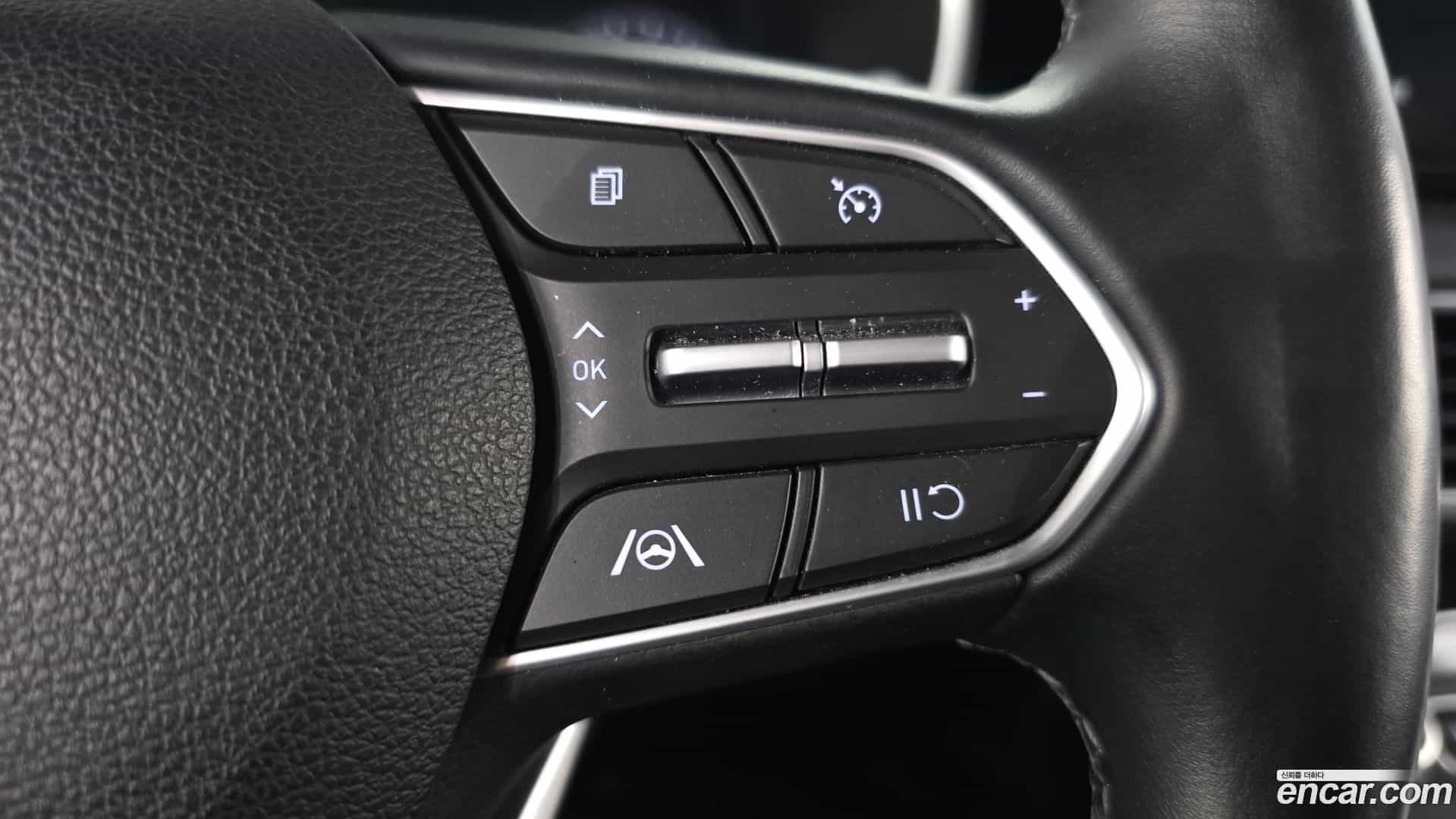 Santafe Hyundai 2022.2-OPTION-021