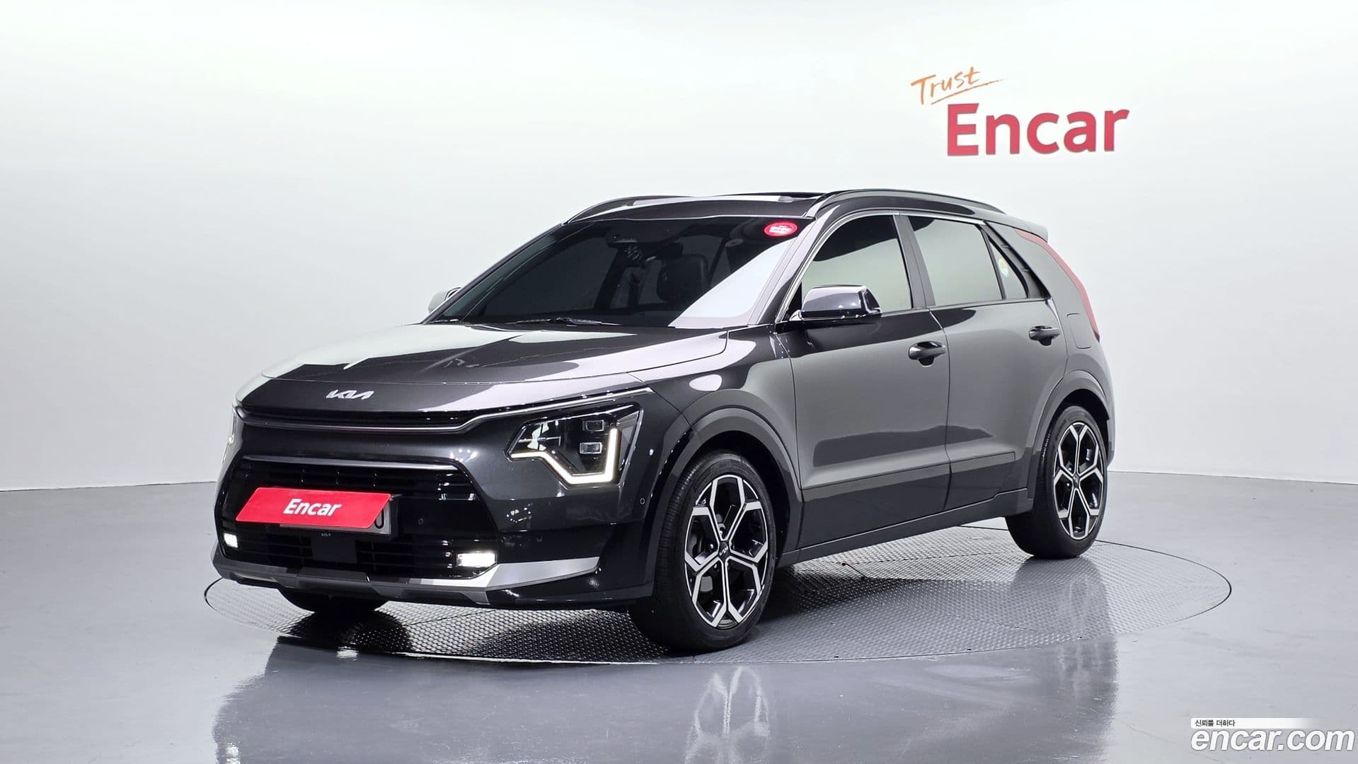 Main__Slider__Photo:Niro Kia 2022.3-0