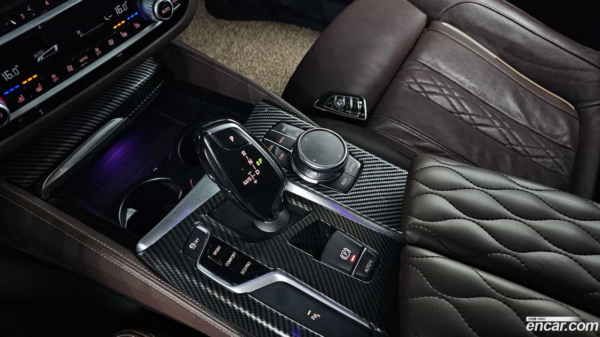 5-Series BMW 2018.5-INNER-009