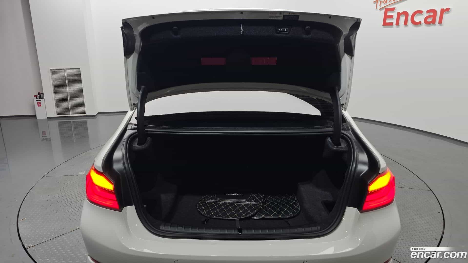 5-Series BMW 2018.5-OPTION-024