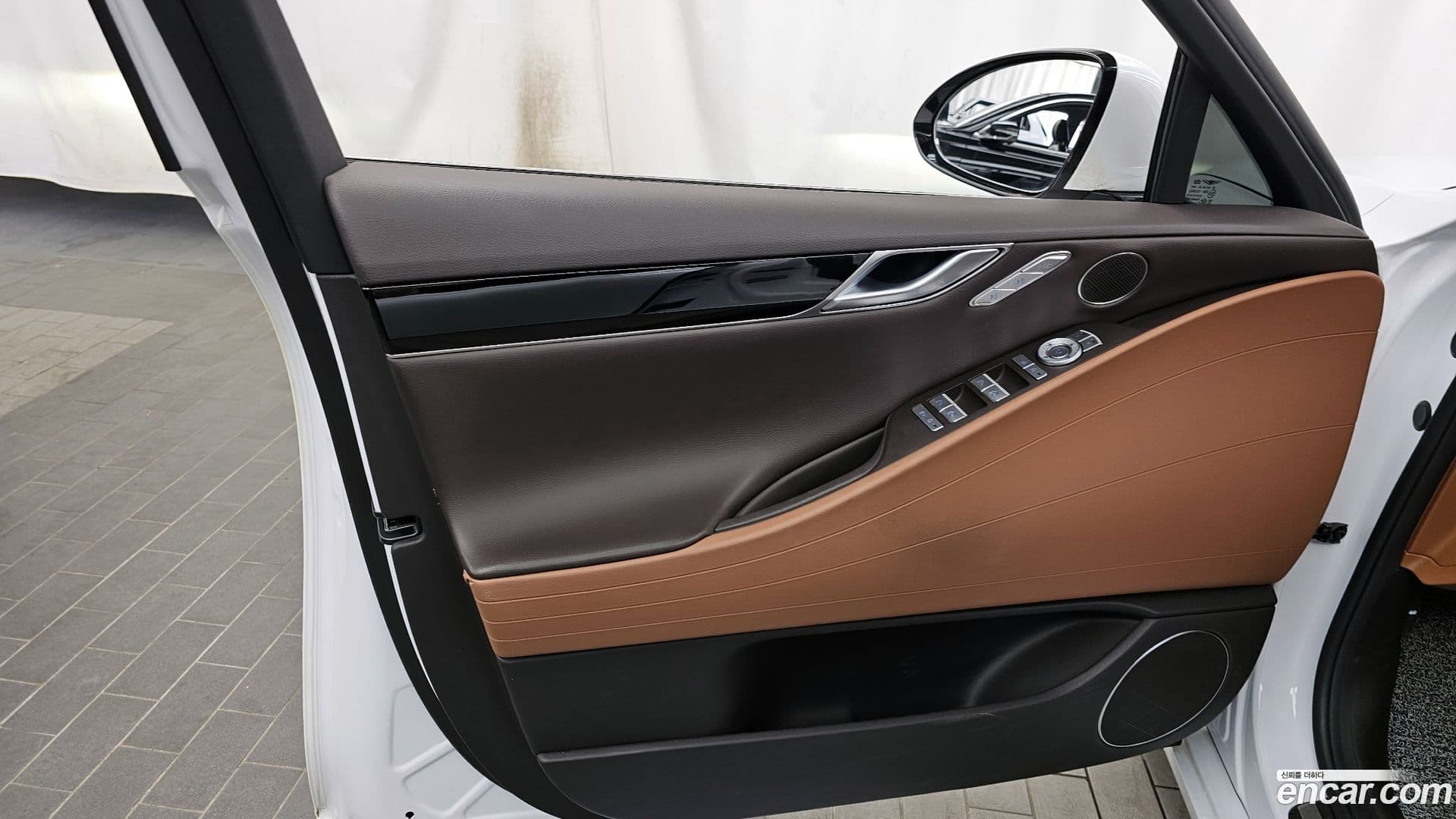Main__Slider__Photo:G80 Genesis 2022.2-23