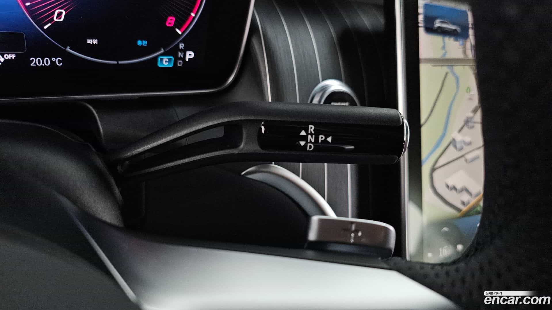 GLC-Class Mercedes-Benz 2024.7-INNER-009