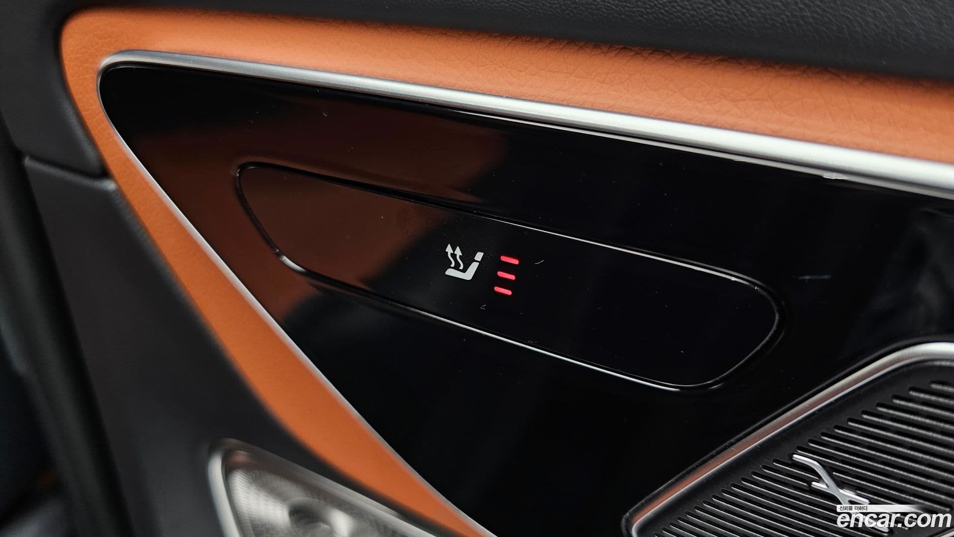 Main__Slider__Photo:GLC-Class Mercedes-Benz 2024.7-11