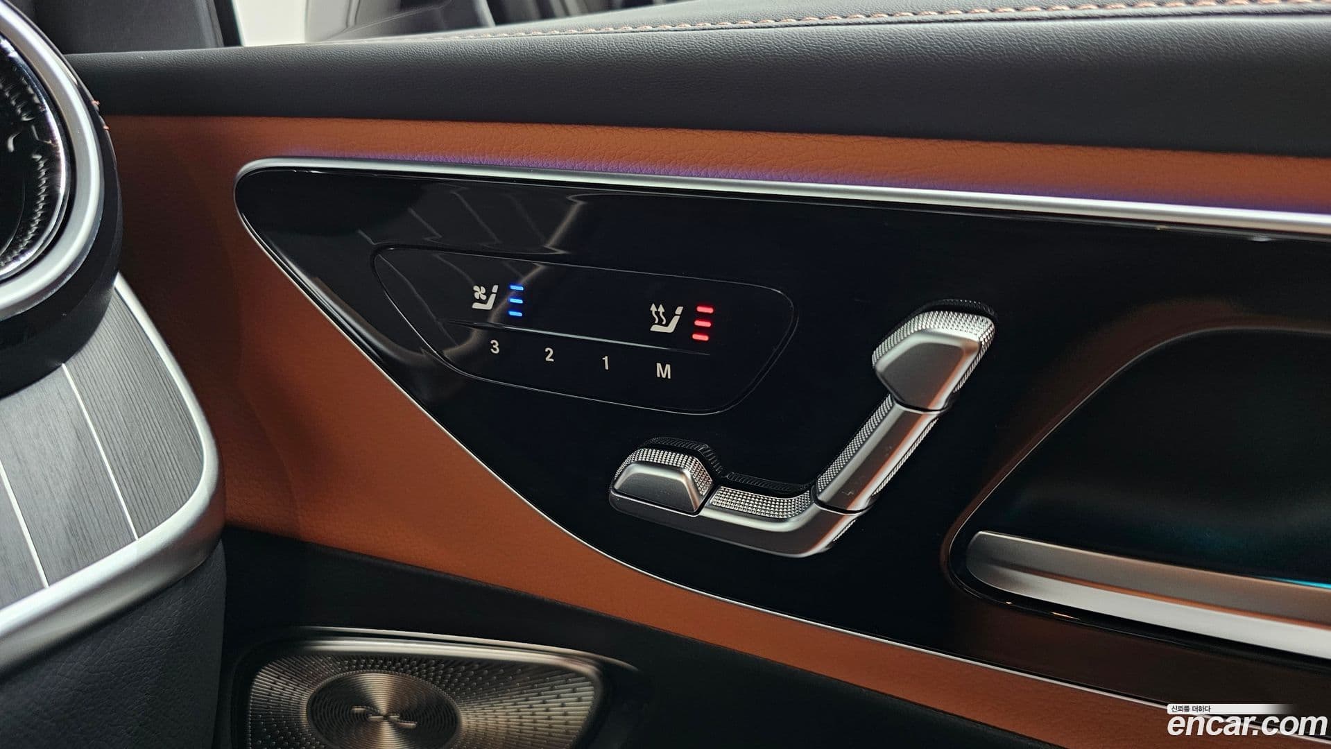 Main__Slider__Photo:GLC-Class Mercedes-Benz 2024.7-26