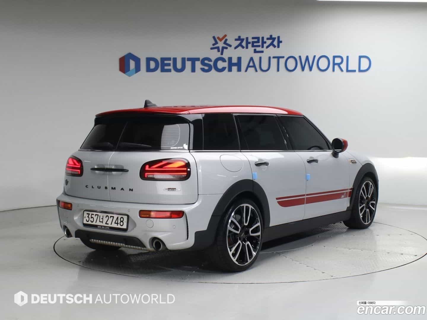 Clubman Mini 2022.11-OUTER-002