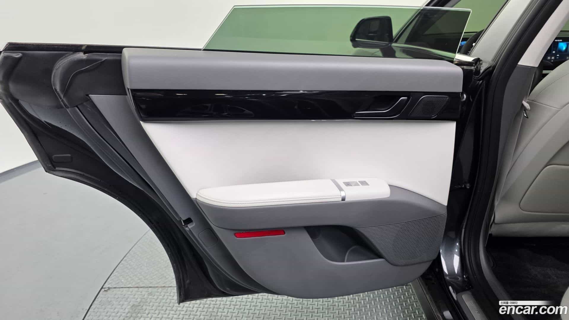 Grandeur Hyundai 2024.10-INNER-035