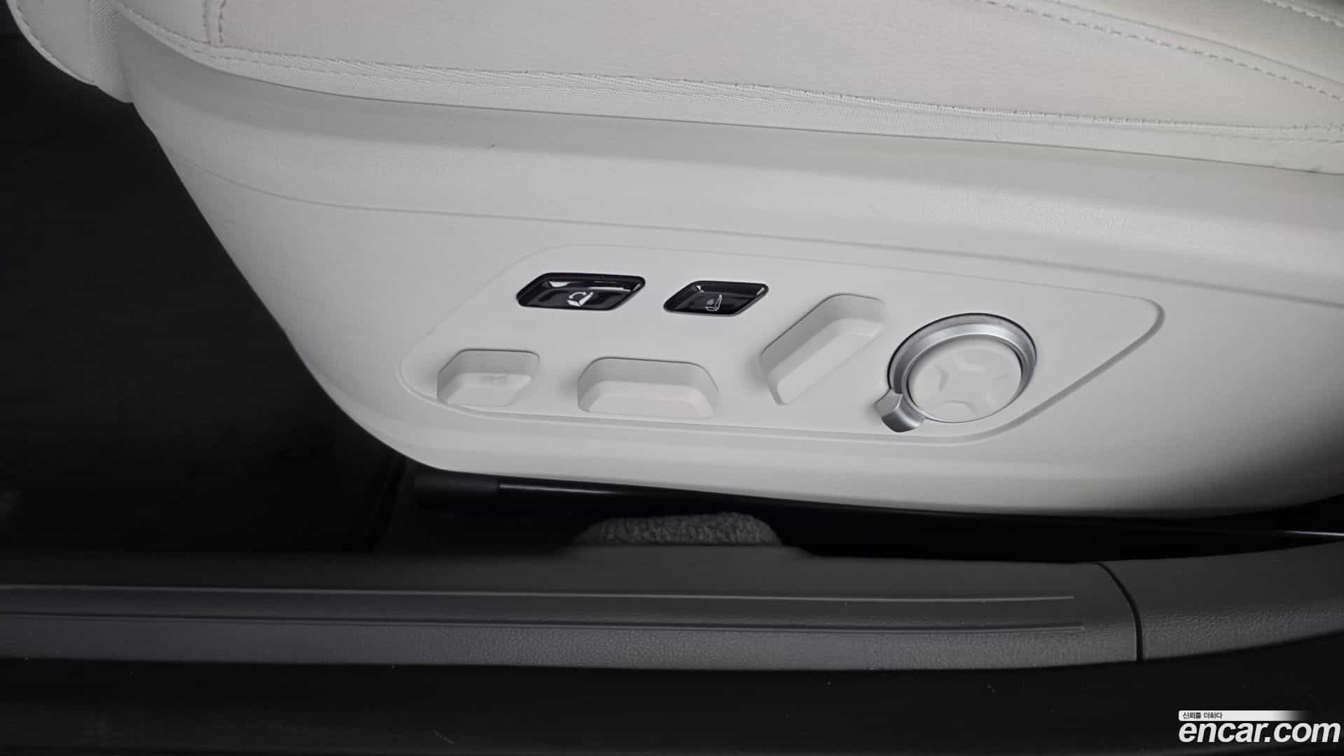 Grandeur Hyundai 2024.10-OPTION-050