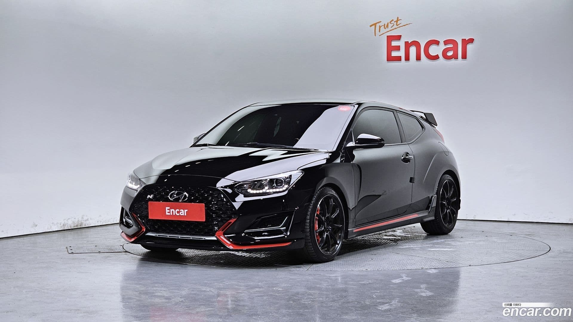 Main__Slider__Photo:Veloster Hyundai 2020.6-0