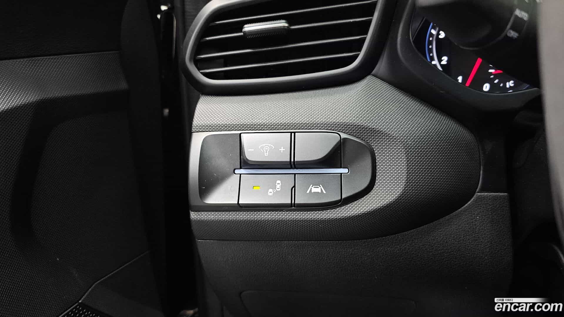 Veloster Hyundai 2020.6-OPTION-021